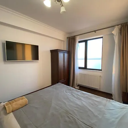 Apartment Solid 387 Mamaia